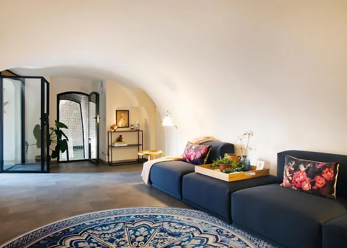 Loft 188 Luxury Apartment Hotel
