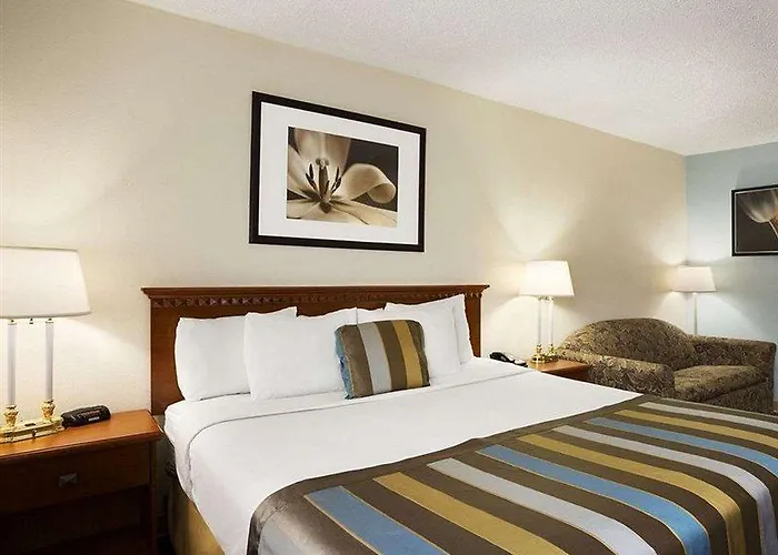 Days Inn By Wyndham Middletown