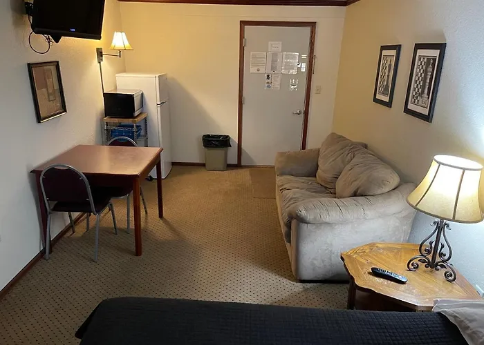 Fairmont Motels