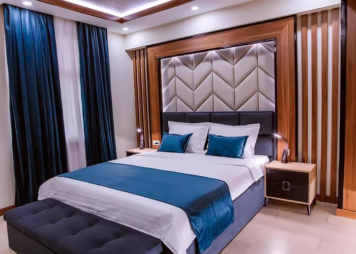 Art Deluxe Hotel