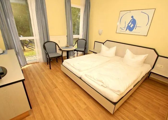 F-1010 Strandhaus Mönchgut Bed&Breakfast DZ 26 Garten, strandnah, inkl Frühstück