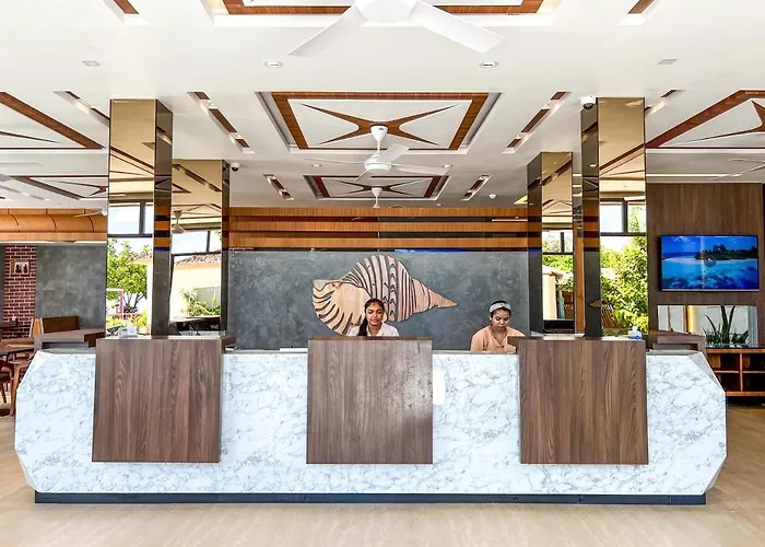 Triton Prestige Seaview And Spa