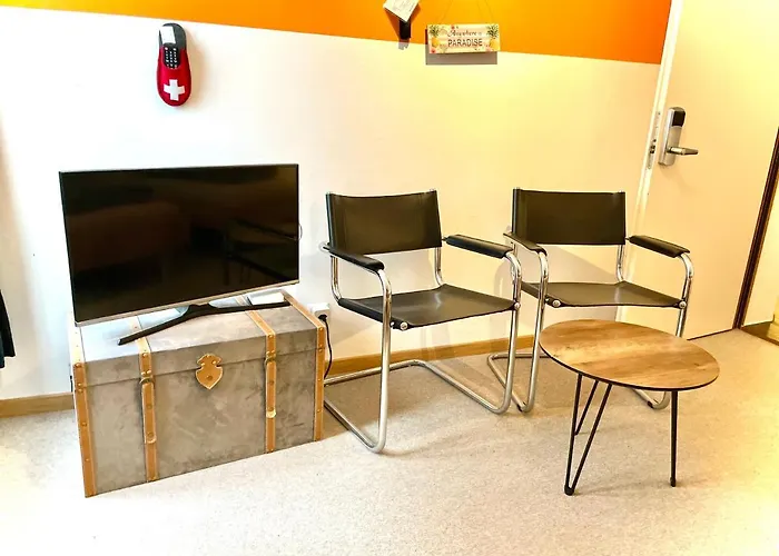 VIVA Hostel