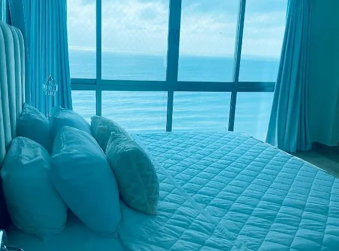 Malecon Vista Mar Habitacion Privada Larimar,