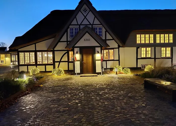 Hotels in Bøtø By