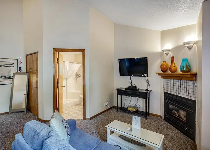 Beaches Inn | Herons Nest Loft