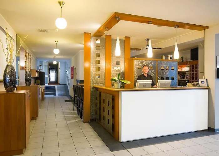 Hotel Garden Cottage Mit Kostenfreien Parkplaetzen