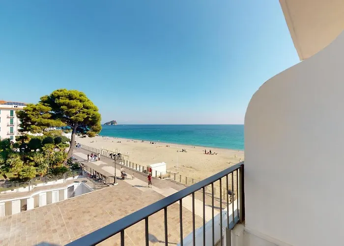 Hotels in Spotorno
