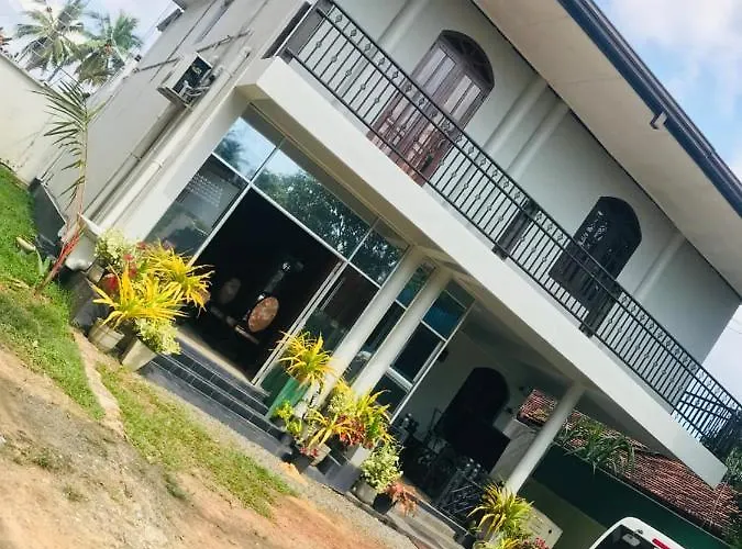 Gampaha Cheap Hotels