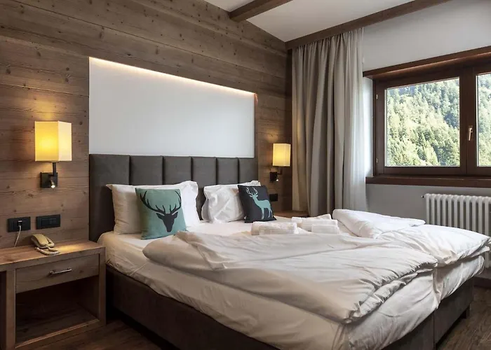 Ariston Lake View Hotel