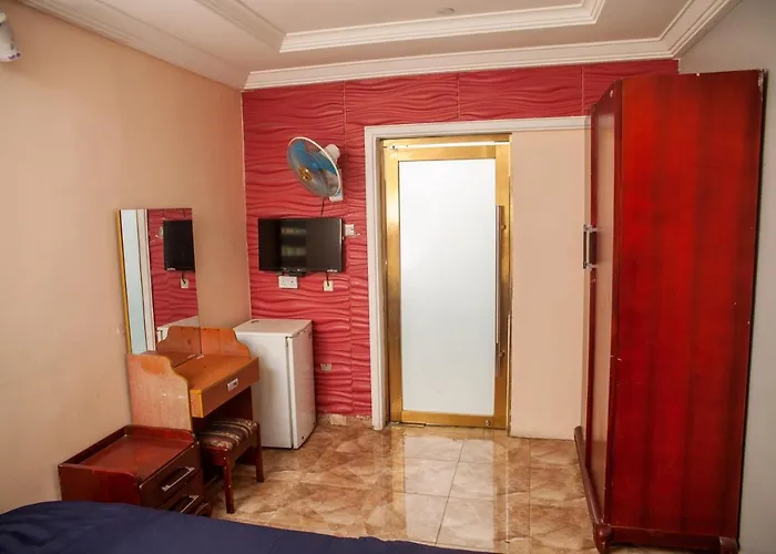 Emmy Hotels & Suites