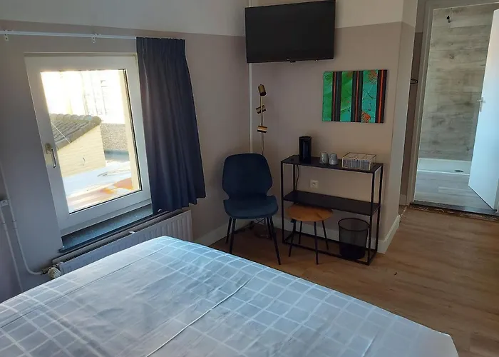 Hotels in Valkenburg (South Holland)