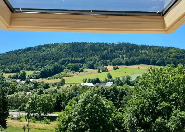 Zamek Sarny - Schloss Scharfeneck