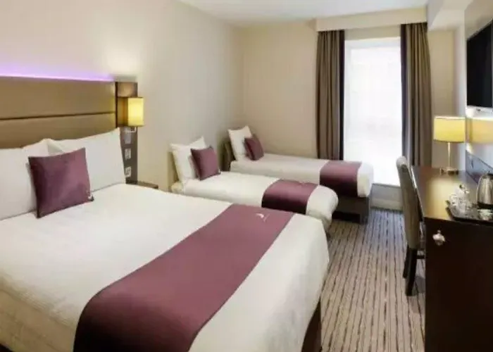 Premier Inn Cheltenham Town Centre