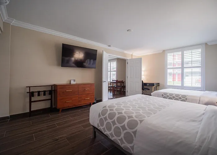 Equus Inn I75