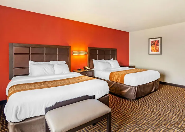 Legend Hotel Minot