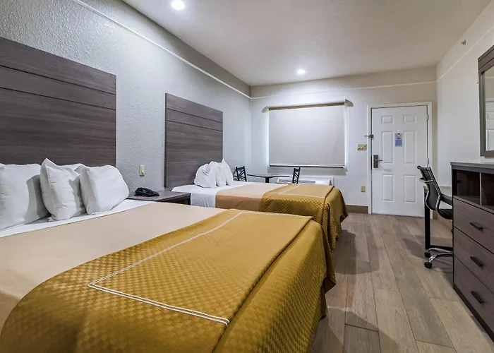 Scottish Inn And Suites Baytown Tx