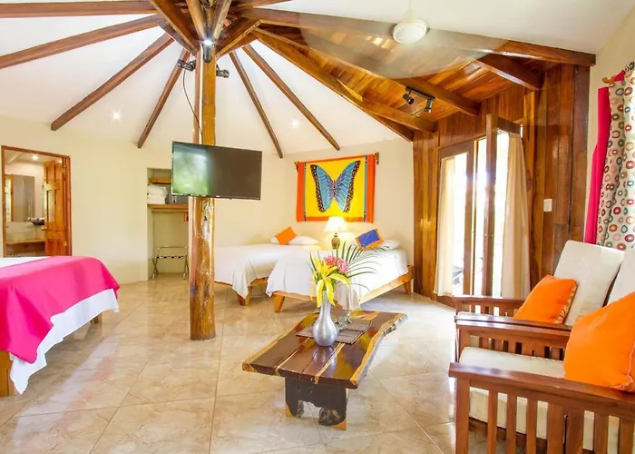 Tamarindo Village Hotel