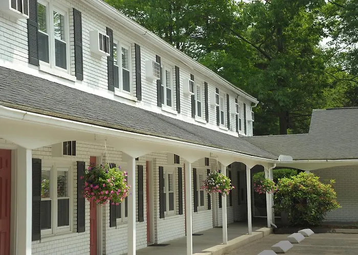 University Lodge
