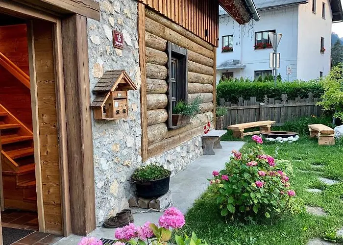 Hostel Lukna