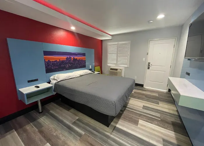 South Gate Motels