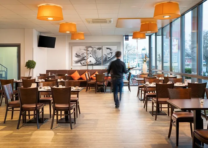 Food Hotel