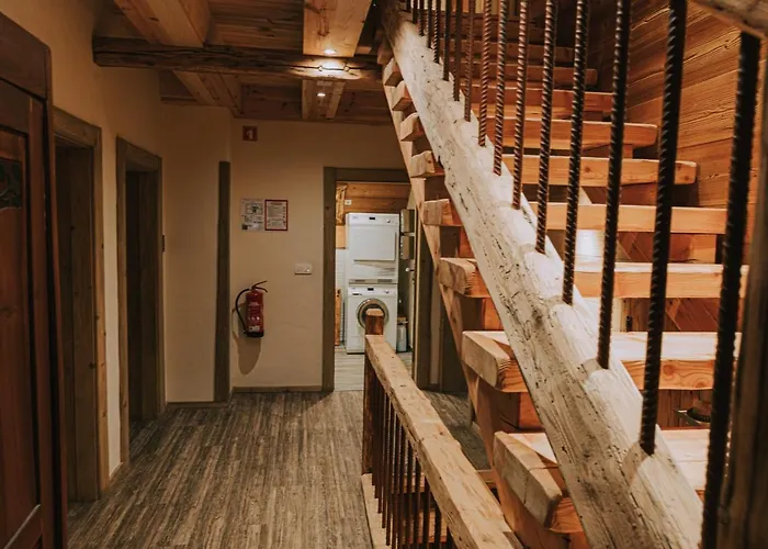 Hostel Lukna