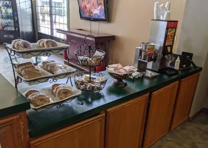 Atrium Inn
