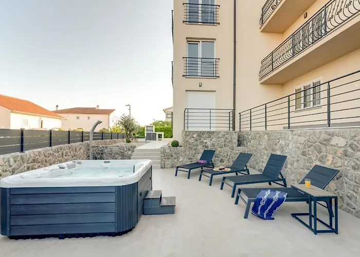 Cosmopolitan Apartments