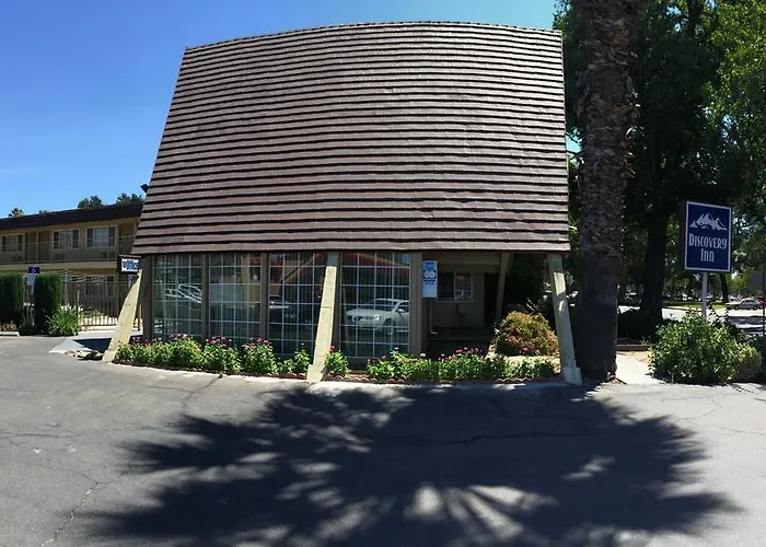 Discovery Inn