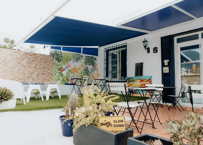 Endless Summer House (Adults Only)