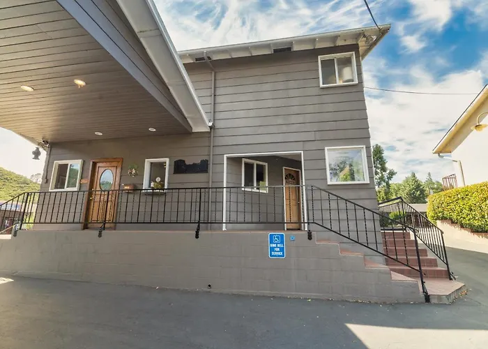 Hotels in Mariposa