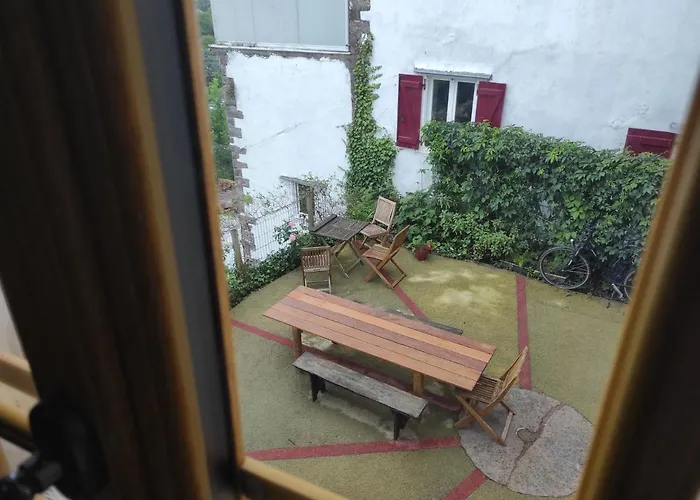 Gite De La Porte Saint Jacques: A Hostel For Pilgrims