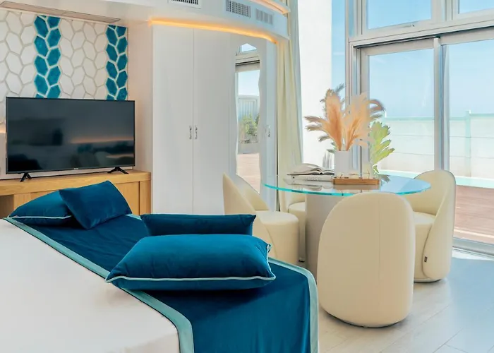New Bussola - Suites And Beach Club Cagliari Poetto