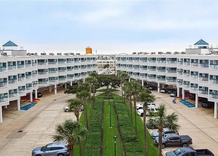 Sun Splashed Condo! Steps To Beach And 2 Pools Galveston Island