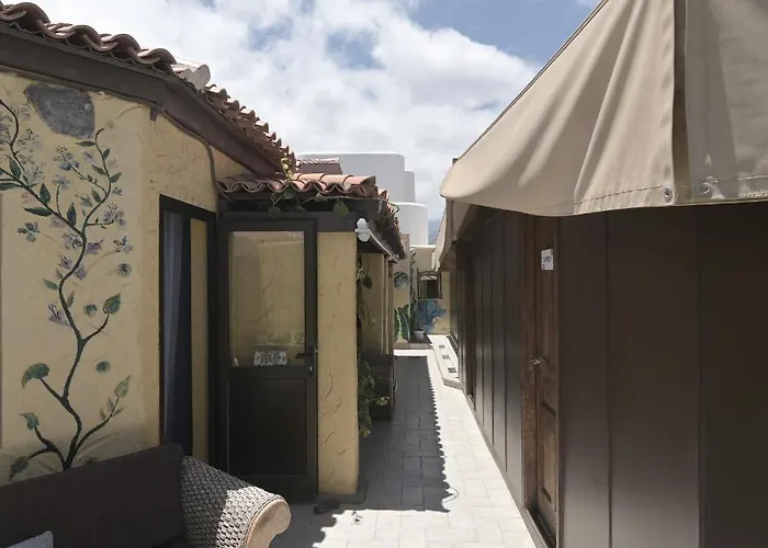 Los Amigos Nest Hostel