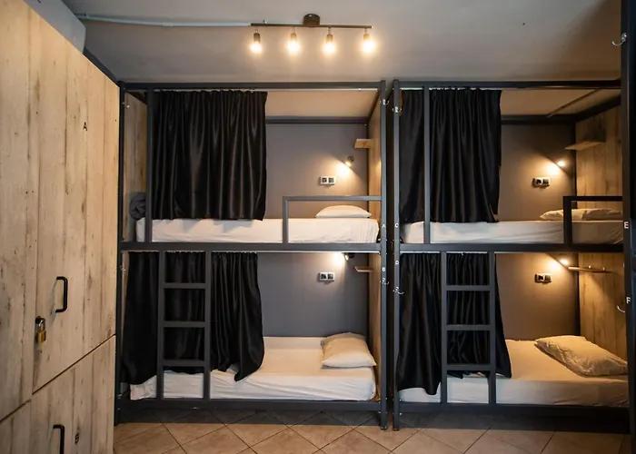 Bedway Athens Hostel