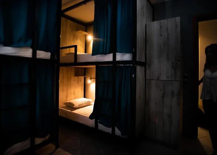 Bedway Athens Hostel