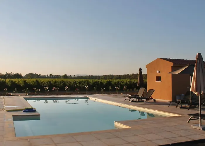 Maris Apartments - Holiday Homes