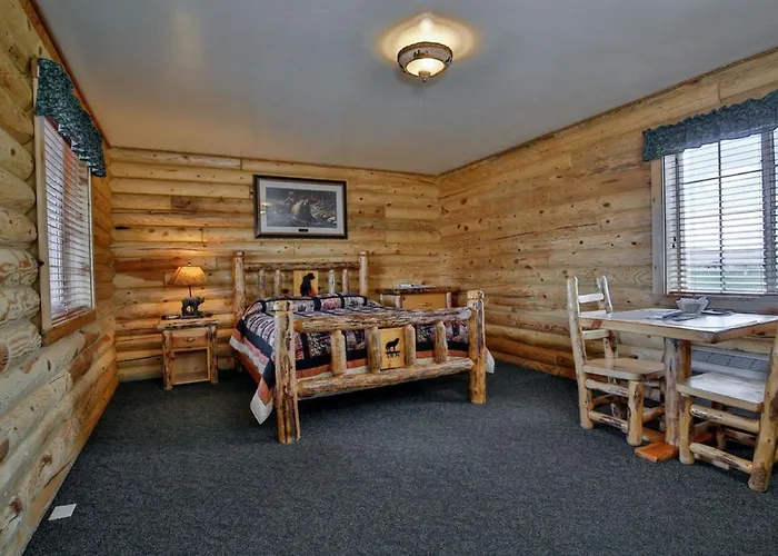 Wolf Den Log Cabin Motel And Rv Park