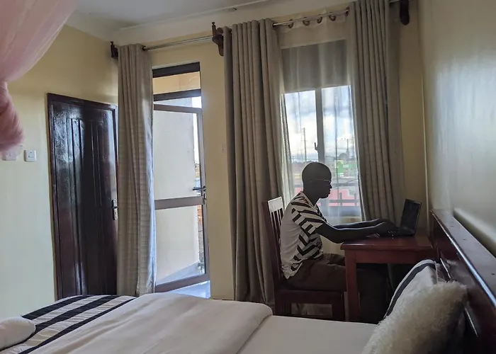 Kasenene Legacy Hotel