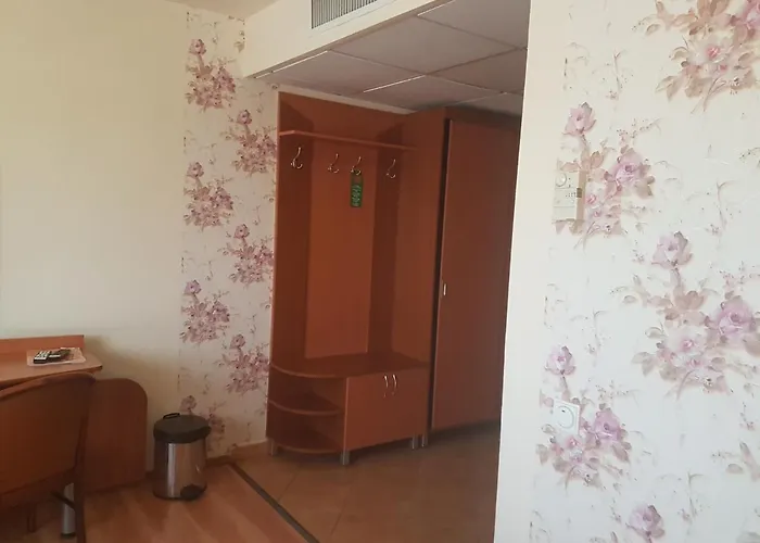 Hotel Transit