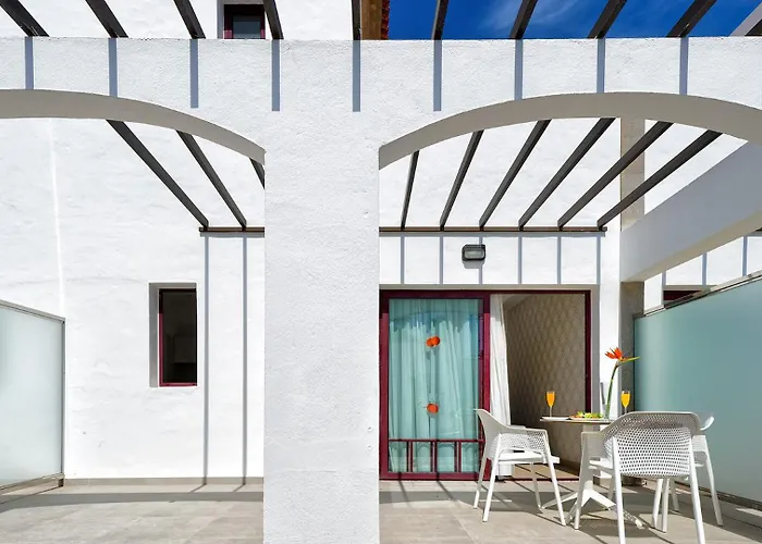 Broncemar Beach Suites