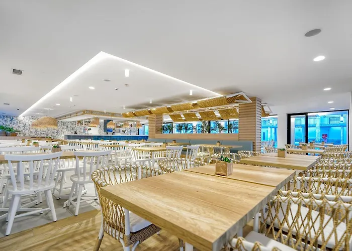 Broncemar Beach Suites