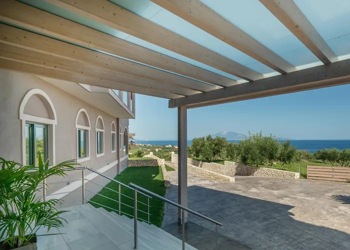 Elegance Luxury Executive Suites - Adults Only