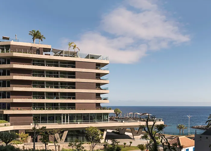 Hotéis em Calheta (Madeira)