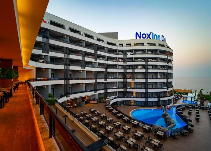 Noxinn Deluxe Hotel