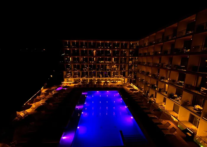 Eleana Hotel