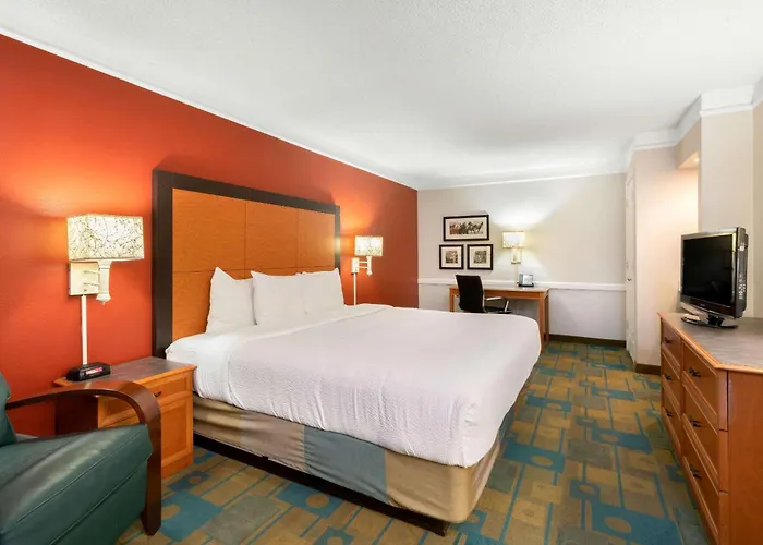 La Quinta Inn By Wyndham Phoenix Sky Harbor Airport