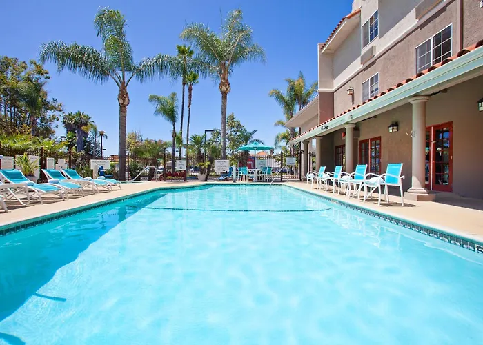 Holiday Inn Express Hotel & Suites San Diego-Escondido By Ihg